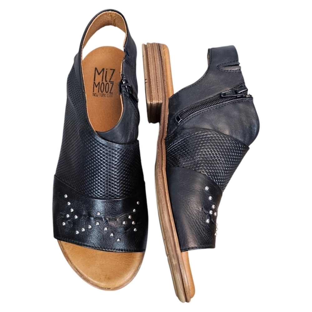 Miz Mooz Womens Darcie Side Zip Leather Sandals Sz 39 Black Studded Boho Chic